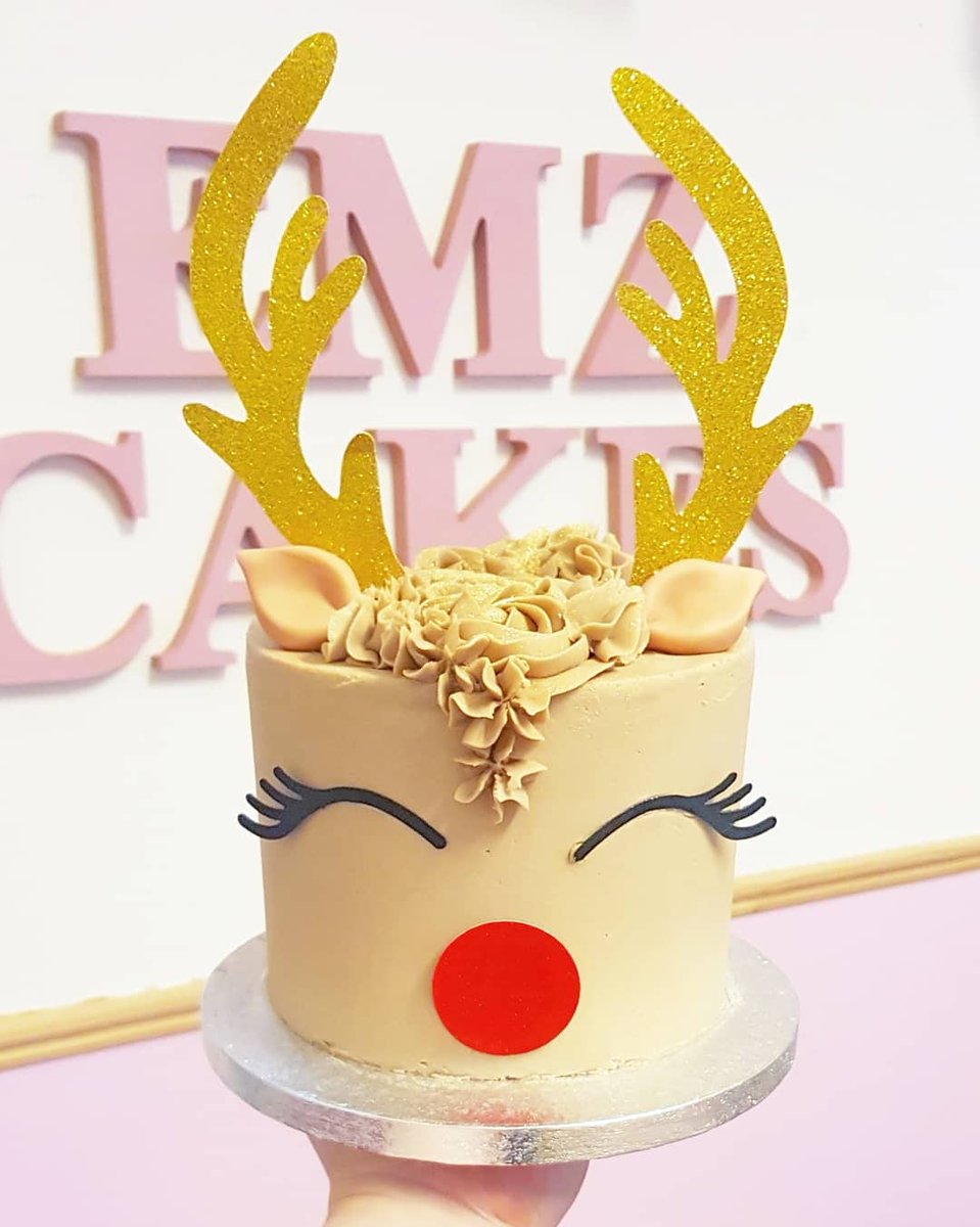 We are OPEN! 🤩 Wednesday 11am-6pm and Christmas Eve 11am-2pm. Fully stocked cake counter on both days 🍪🧁🍰🍩🎂🍫