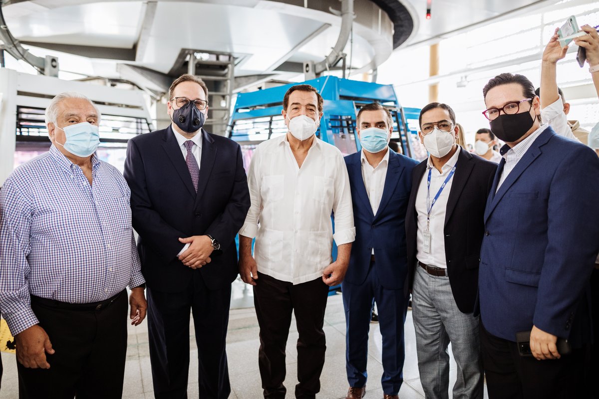 Hacer mucho hablando poco, esa es la mística de trabajo de este gran equipo. Porque todos los que trabajamos en favor de Guayaquil y sobre todo de los ciudadanos, somos del mismo equipo.