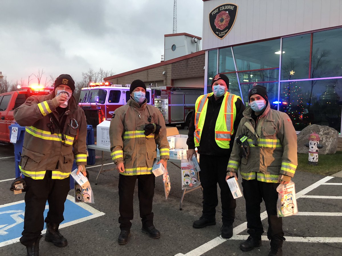 FREE MASKS 😷 | Fire &amp; Emergency Services are handing out free non-medical masks until 7 p.m. tonight at the #PortColborne Fire Station! 🚒