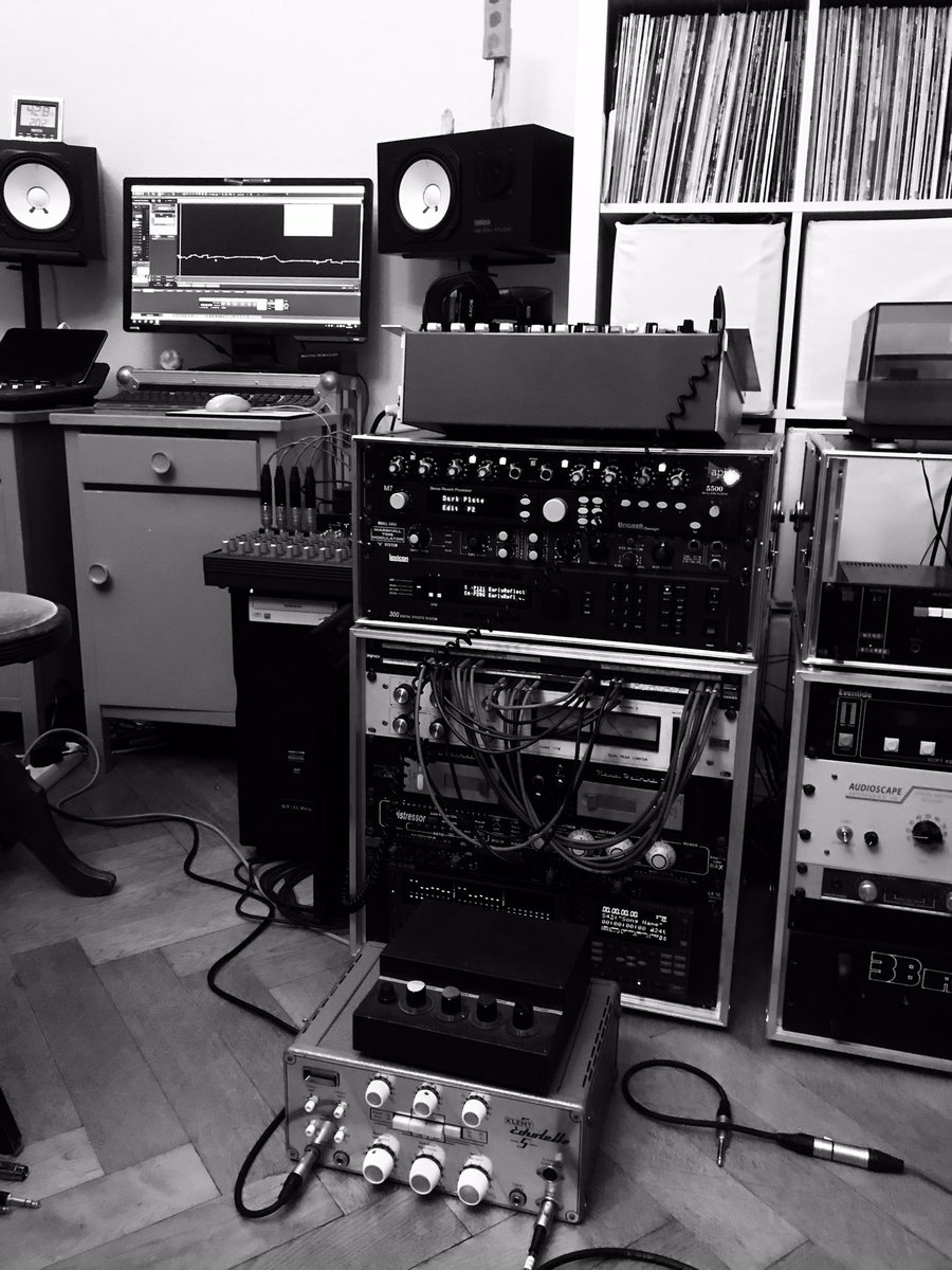 audiac's tweet photo. enjoying pure silence through all this overpriced equipment and it sounds like gold. no mastering needed. abstinence is a contribution to art. #bricasti #dimensiond #api5500 #marshalltimemodulator #siemensv72 et al. https://t.co/5n102ZBQJa