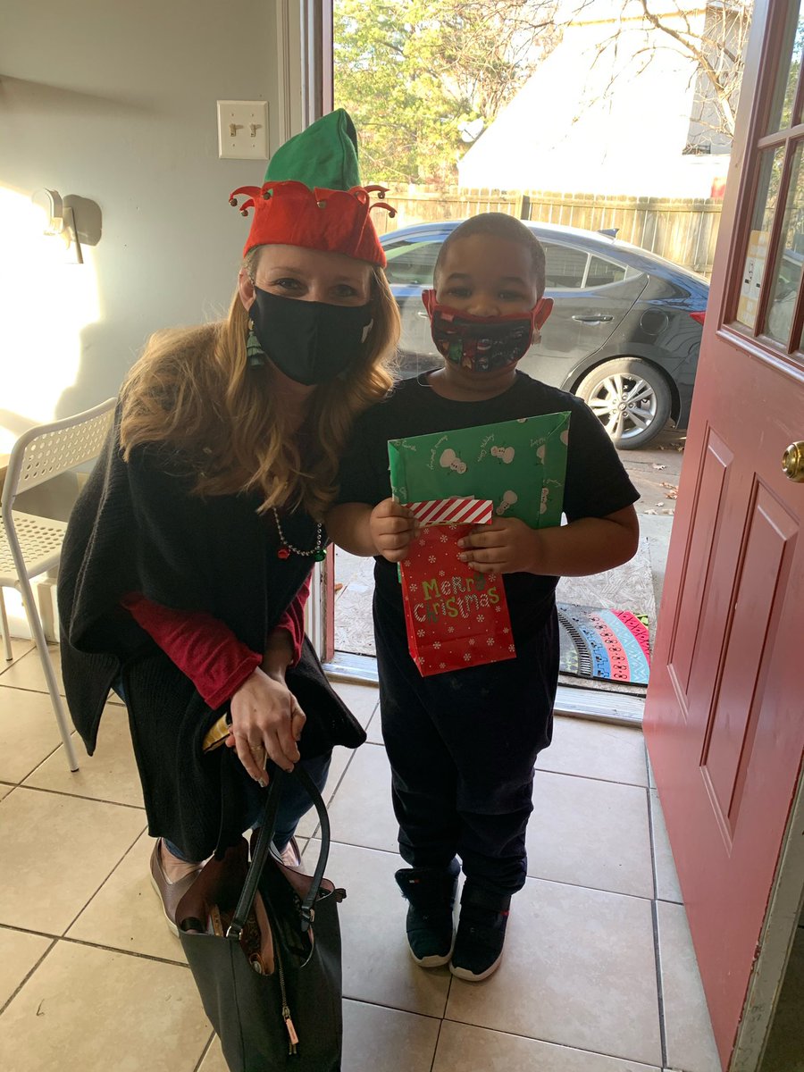 SCSSuptRay's tweet photo. A big shout out to Ms. Andrea Turner of @GermantownES for her dedication to the spirit of the season! When a student wasn’t able to make it to the school to pick up his gift packages, she made a SPECIAL delivery to ensure he received his holiday cheer.  🎄❤️ #StrongerTogether https://t.co/duT2AMkRZF