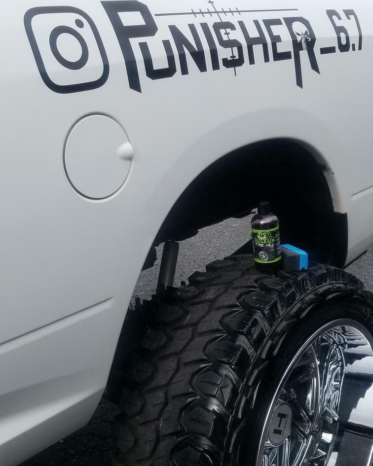 teaminsane415's tweet photo. Grab your bottle today!
#teaminsane415 #insanetiregel #tireshine #shinebrite #stayfresh #wetwet #stayglossy #autocare #nonsling #lastslonger #streetprincess #showseason #automotiveshine #grapesent #insane #shinethatlasts #newproduct #showoff #carshow #issatruck #issacar https://t.co/nPAlEQLOVU