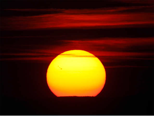 2. Imagery over explanationDon't tell us the sun is shining. Tell us how it's beams of light warm our skin and fill our hearts.Don't need to tell (show) you which developed a clearer image in your mind.