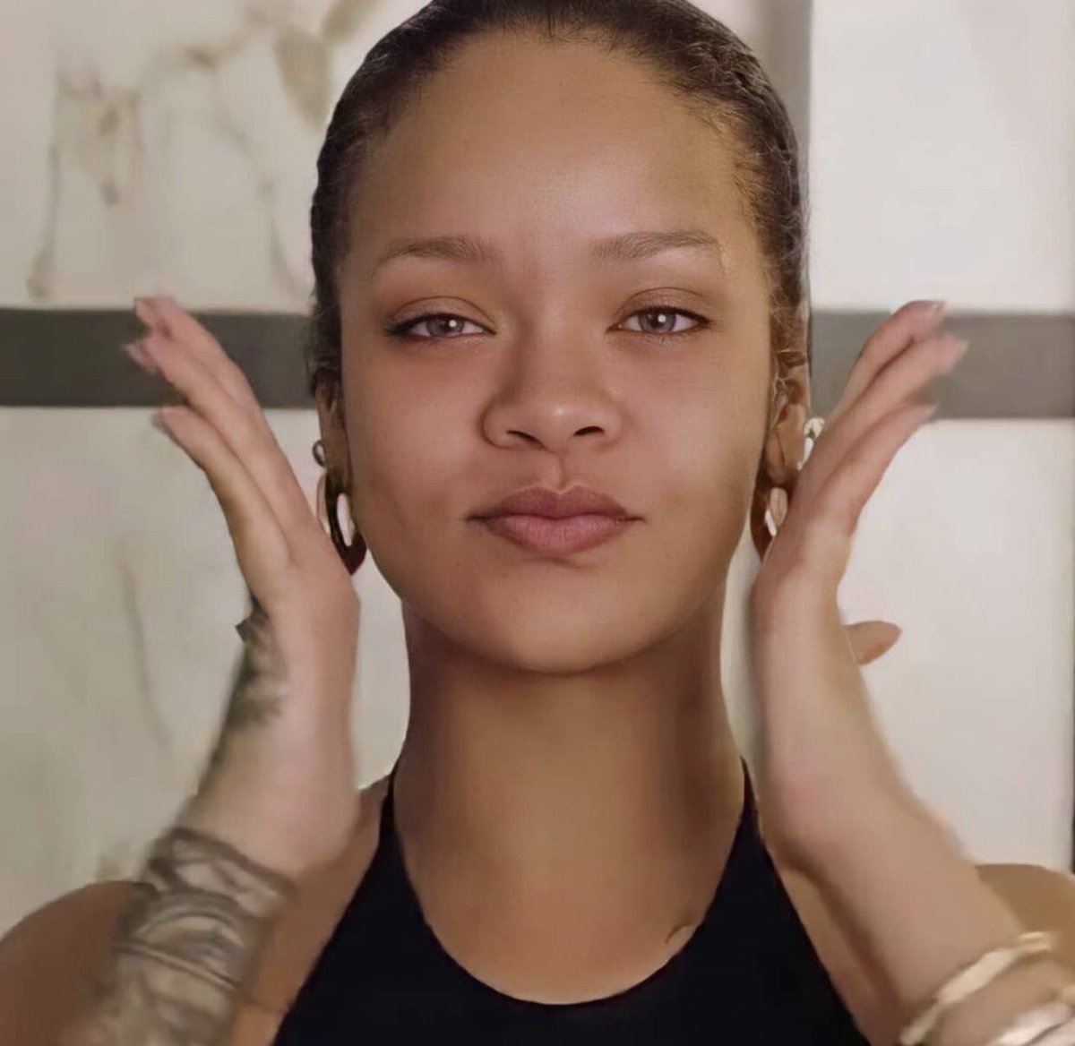 Rihanna Facts on Twitter: "How many time have you seen Rihanna with no makeup ?… "