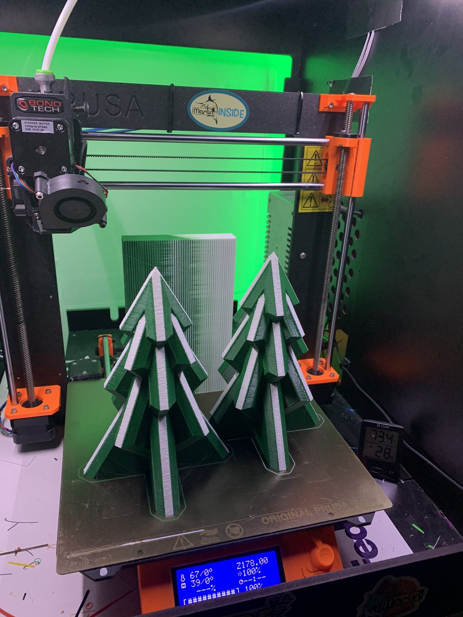 MCHRISP1's tweet image. Wow! I hit the @irblinx #ModernChristmasTree up with some ‘paint’ in @MosaicMfg #Canvas, then 3DPrinted on my @Prusa3D #MK25S for a great result!

Loving the touch of white on the tops for that feeling of snow!
