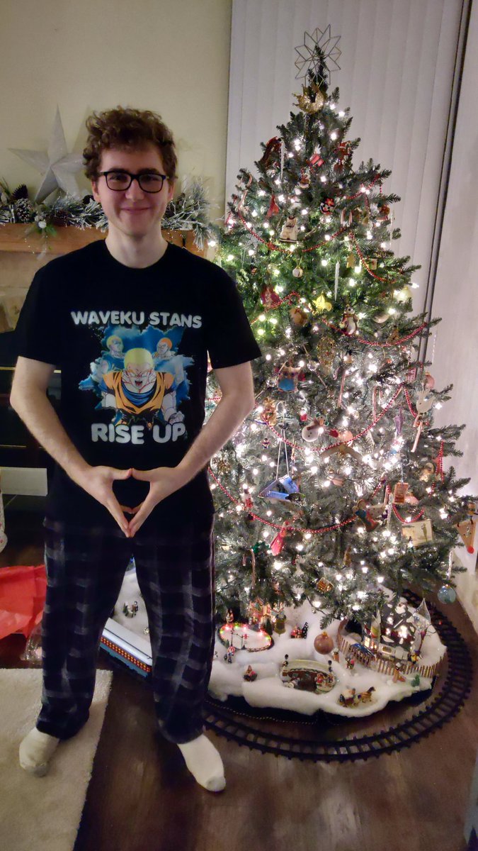 DokkanAssets's tweet image. Some of you asked for pics of the shirt so here you go! 

#WaveSquad