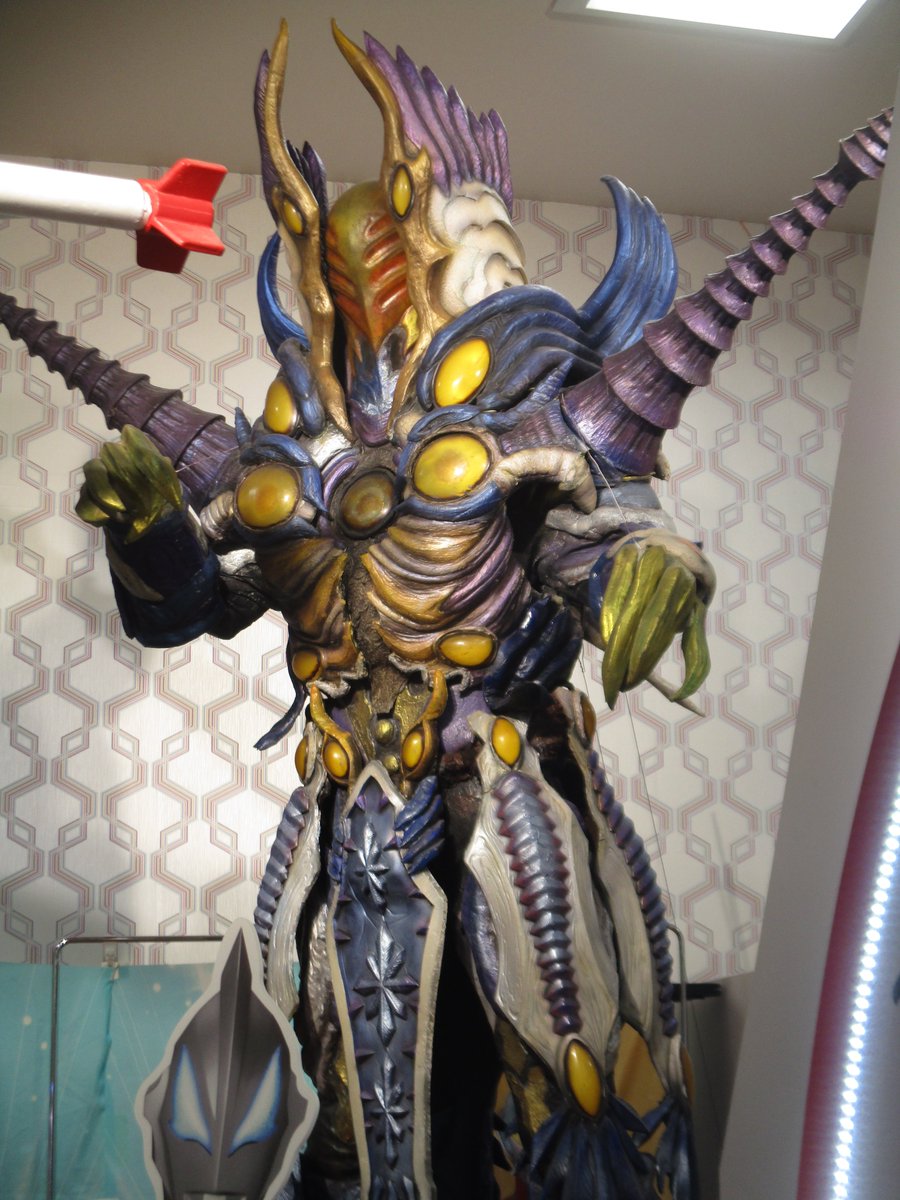 今日は『ウルトラマンX』第22話「虹の大地」の放送記念日なので