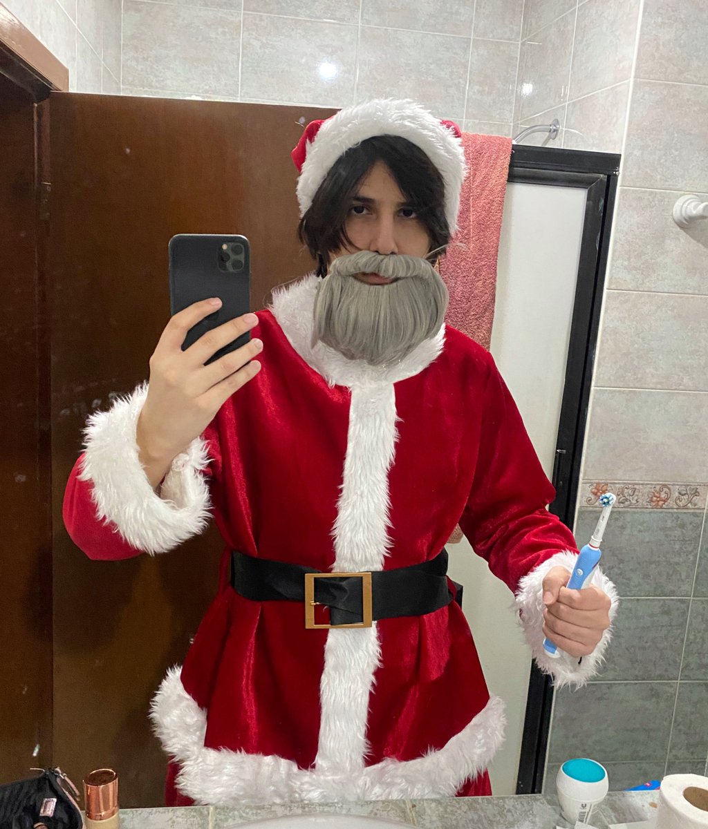 MissaSinfonia's tweet photo. Valiste madre, no te portaste bien este año, no hay regalo para ti. https://t.co/KPP6SQsDiv