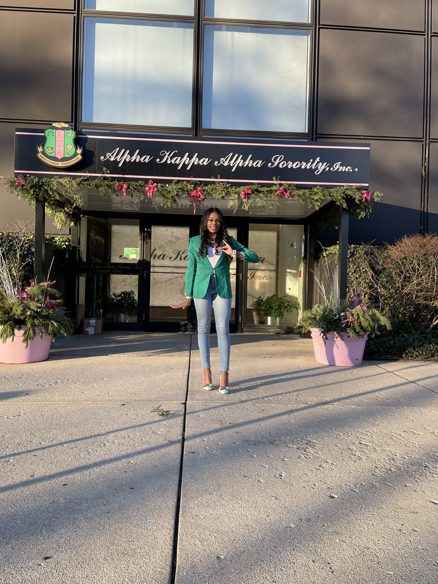 When people don’t know what’s goin on in your life they SPECULATE..when they think they know.. they FABRICATE..and when they do know..they try to  DUPLICATE 💗💚

#BetaPsiMADE #PosterGirl  #AKA1908  #SkeeWee #28 #Nonstop #PhirstandPhinest