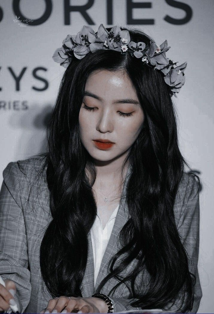 krystal natalie tweet media