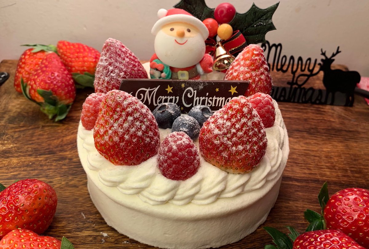 ট ইট র Good Day For You Lineup ブルーベリーチーズケーキ クリスマスデコレーション 680円 クランベリーチョコレートチーズケーキ クリスマスデコレーション 680円 ベリーベリークリスマスチーズケーキ 4号 2860円