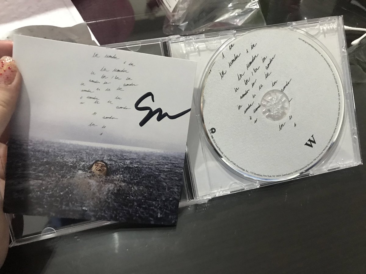 lavandersvnr's tweet photo. IM SHAKING YOU GUYS @ShawnMendes @ShawnAccess #7DaysOfWonder #WONDER #WONDERBUYOUTS #WonderOutNow #WeLoveYouShawn @MendesNotices https://t.co/l4vbTZqmCB