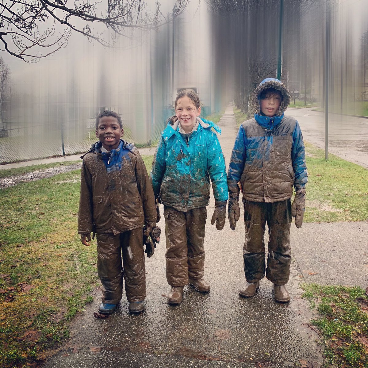 AmyBeeman's tweet image. When the slushy rain doesn’t give you enough snow to slide on, you improvise. #mudsliding #mudslides #hosethemoff #Vancouverslipandslide #EastVan

#AccordingtoAmy #wintersolstice #LucySamandStanley #yvr #momofthree #momof3 #momblog #momblogger