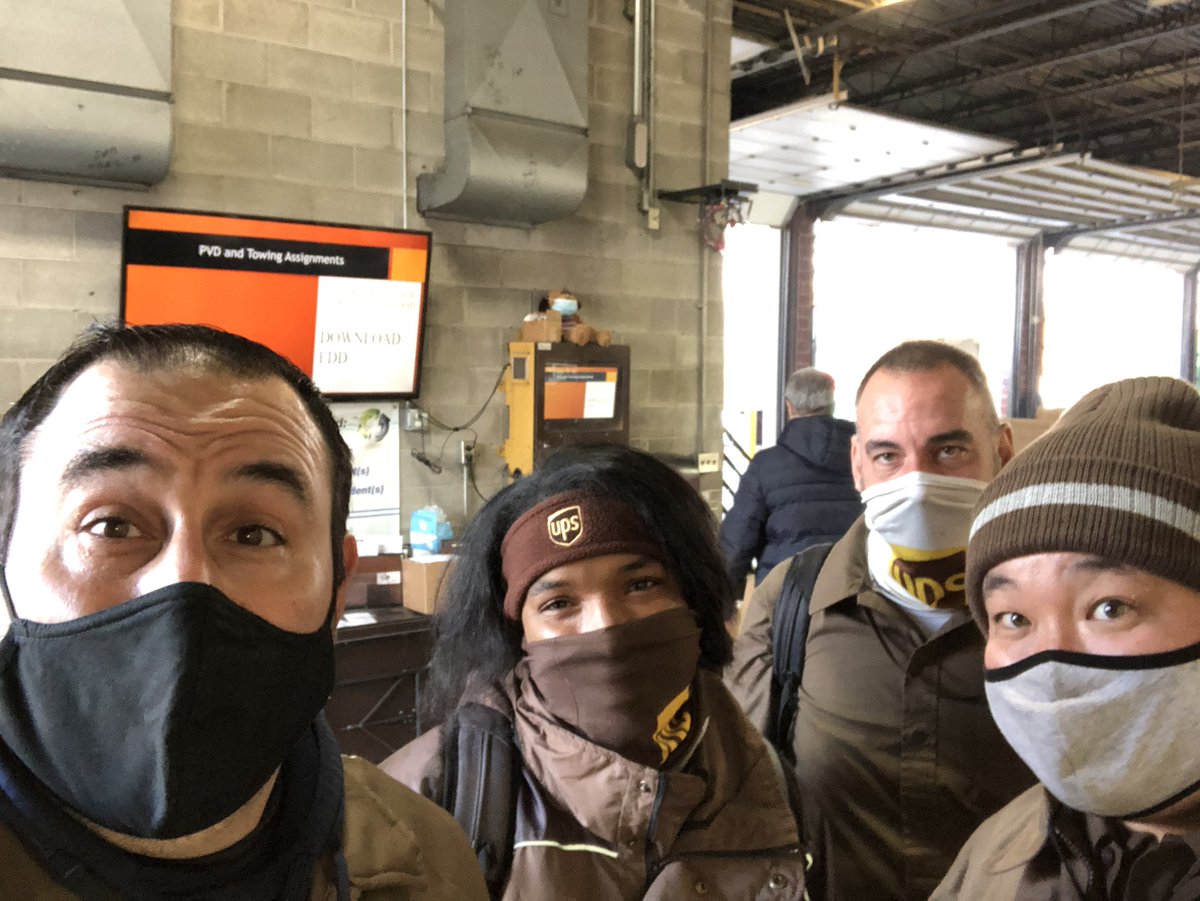 DJEJZ's tweet photo. Team Chesapeake helping our Partners in Mid Atlantic: Wilkes Barre PA building.#ReadyTeam
❄️☃️
@KVUPS @UPSsafetyguy74 @mjthesafetylady @ChesapeakeCHSP @joesavageups https://t.co/m1hm6ElLFX