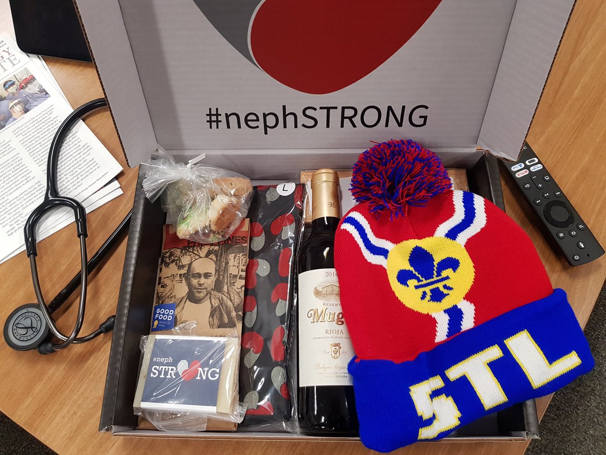Sana Shaikh (@always_oncall) on Twitter photo Happy to find ourselves some monday morning holiday goodies from @WUNephrology <a href="/HumphreysLab/">Ben Humphreys</a>
Thank you so much! Happy to find ourselves some monday morning holiday goodies from @WUNephrology <a href="/HumphreysLab/">Ben Humphreys</a>
Thank you so much!
