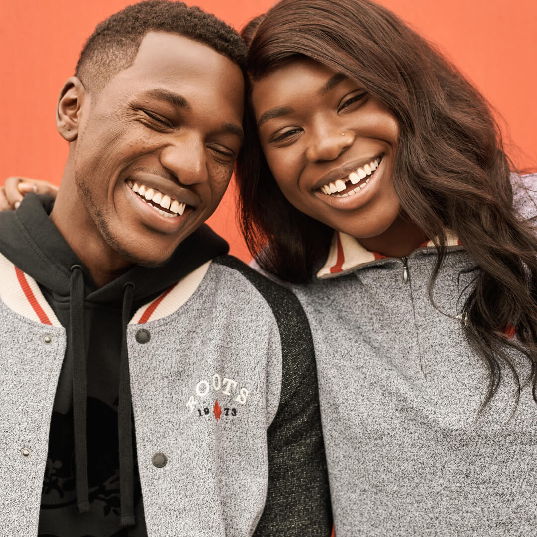 afterpaycanada's tweet photo. Whether you’re sipping cocoa by the fire, wrapping gifts for everyone on your list, or binge-watching shows on Netflix, @roots has all the cozy wintry styles made for the months ahead. The best part? Now you can #Afterpayit all! Shop now: https://t.co/5m96VQomAY https://t.co/Q128c05K3n