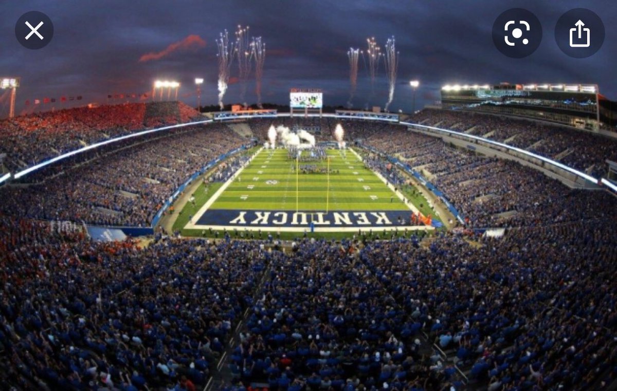 mcleod_xzavier's tweet photo. Proud to receive an offer from❤️@UKFootball @FBCoachWolf @CamdenDogs @JoeyHendrix8 @CoachChap5 @Brian_Rimpf @mminich66 @barstoolcamden @CamdenIronDogs @FootballCamden @VincentAlbano6 https://t.co/d52jSi99FN