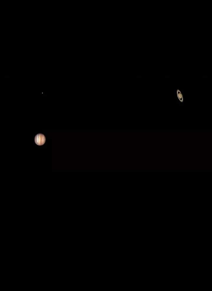 CaribeHuracanes's tweet photo. La gran conjunción de Júpiter y Saturno "Estrella de Navidad" desde el Heng Ee Observatory de Malasia. #ConjuncionJupiterSaturno https://t.co/OG9BIjLEF7