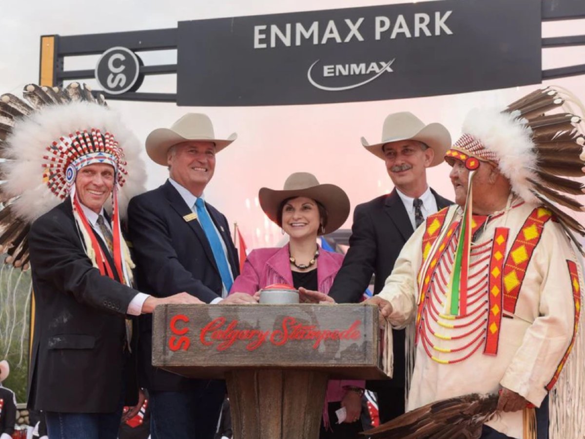 Gianna Manes (@giannamanes) on Twitter photo My heartfelt condolences to Warren Connell’s family on his passing and to the <a href="/calgarystampede/">Calgary Stampede</a> organization. Calgary and all of us has lost a leader, champion and a true gentleman and friend. I am so proud to have worked with him - he will be terribly missed! My heartfelt condolences to Warren Connell’s family on his passing and to the <a href="/calgarystampede/">Calgary Stampede</a> organization. Calgary and all of us has lost a leader, champion and a true gentleman and friend. I am so proud to have worked with him - he will be terribly missed!