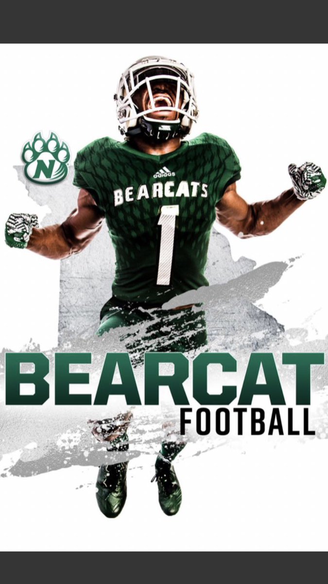 jackqalexander's tweet photo. Excited to announce my commitment to Northwest Missouri State University! Roll Bearcats! ⚪️🟢🐻 #RICHGANG21 @GretnaDragonAD @CoachBostNW @Warren_Academy https://t.co/KcemGyEfIe