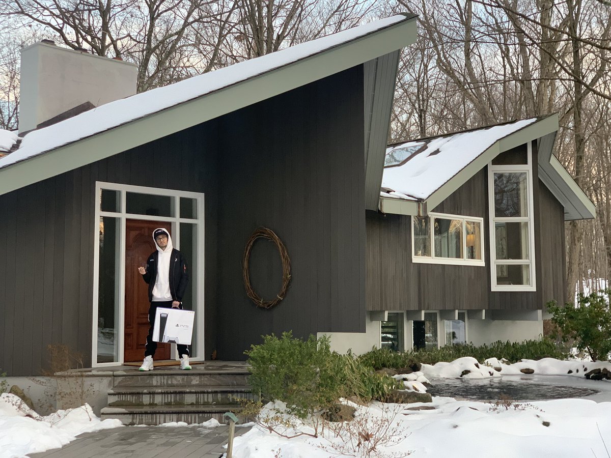 ChrisWebby's tweet image. My friends tell me that I should flex more so here.. 

I just purchased my first official home and it’s deep in the woods with the most fire koi pond, nature tranquility vibes ever. 

The subtle flex being the PS5 in hand.