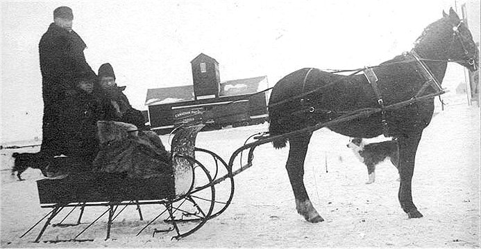 RgrMarkRobinson's tweet photo. #OnThisDay (Thu, Dec 22) 1910 in #SimcoeCounty, ON: "Sick people improving today. I went out to my father’s. My bro. James drove me out to Stayner with his horse and cutter, where I got medicine & returned home. Weather mild & stormy." @simcoecountyMUS @BonnieLeeC12 https://t.co/iZbKE9z9ZE