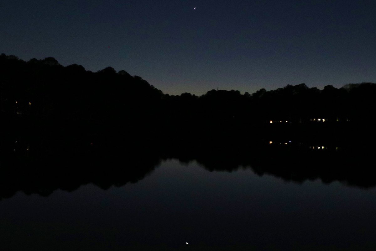 A view of the 2020 conjunction from N. Raleigh, reflected in our local lake. Zoom in to see Jupiter and Saturn. Happy Holidays all!