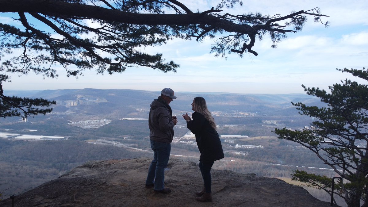 dewbettatuck's tweet photo. What’s better than a boyfriend? A fiancé!! 💗 https://t.co/L64HBqFogh