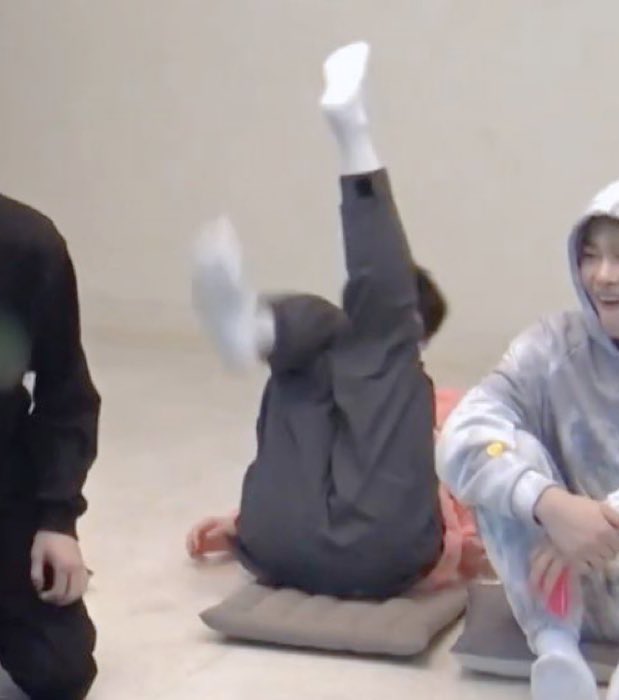 how to make your twitter tiny ; a thread