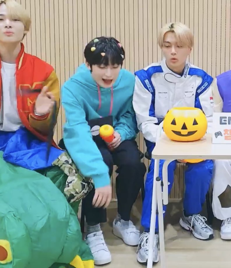 how to make your twitter tiny ; a thread