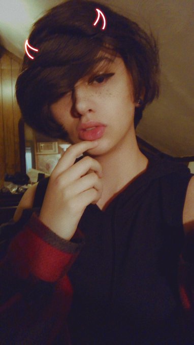 Imagine me, except my ftm 🍆 in your mouth ;) _ Links in Bio 🥺 https://t.co/O9aJjmbWA4