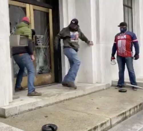 CommittoVote's tweet photo. @joncoopertweets Same guy kicking in the door, shown later. I’m sure someone must know this dude: https://t.co/WHj6j86E9o