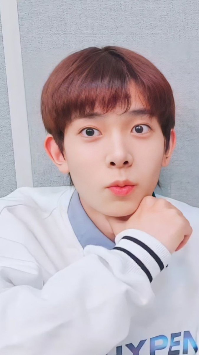 heeseung being cute:a thread