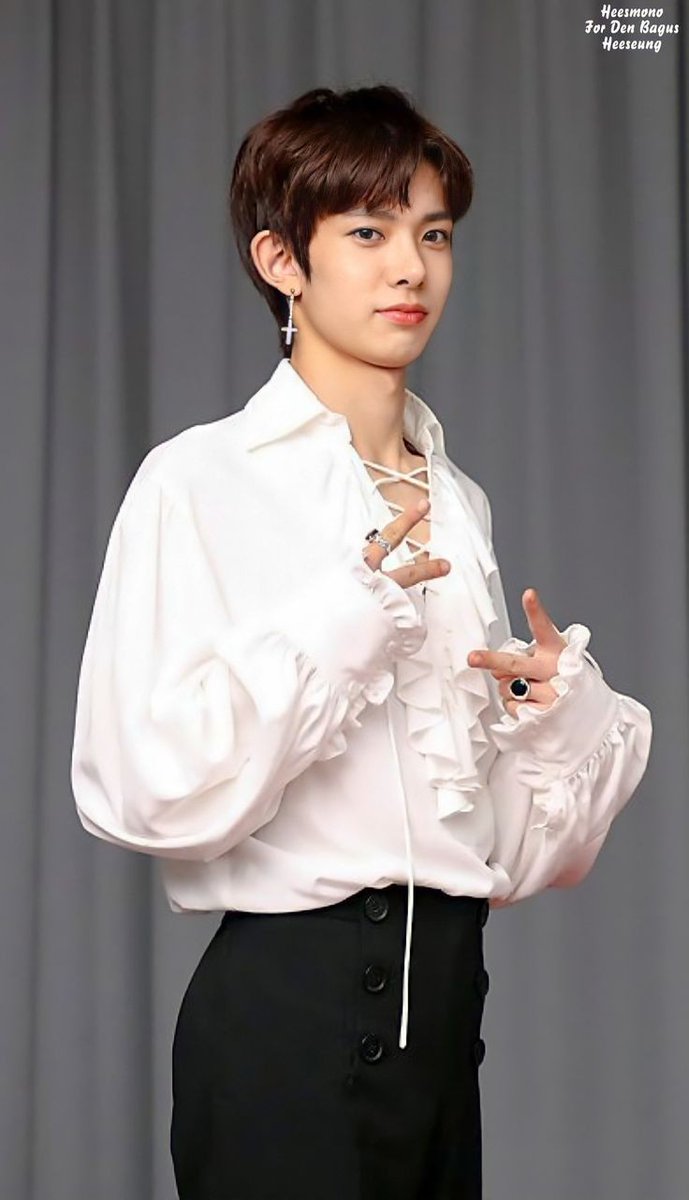 heeseung being cute:a thread