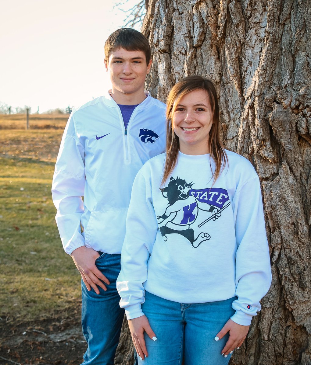 TRosey13's tweet photo. It’s official!! We have a couple more K-Staters in the fam! These two received their admissions letters today!! 
#EMAW 💜 https://t.co/ZvSAthCo3i