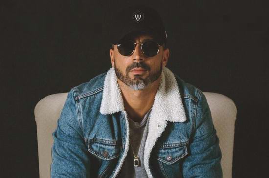 SomDiretoMusica's tweet photo. Dengaz de regresso com novo single: ''Cura'' :: Som Direto https://t.co/gpZEjGH4Ak #Dengaz https://t.co/32BgYlpKcX