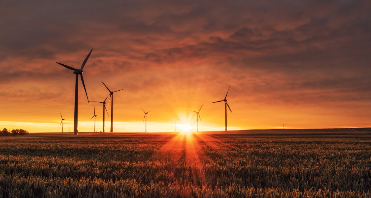 #FedUni is joining with industry to deliver a major climate change initiative for Australia.

It will offer Australia’s first apprenticeship in wind turbine blade repair as part of a $1.6 million funding agreement with industry partner <a href="/Vestas/">Vestas Wind Systems</a> 

Read more ow.ly/UHVL50CRFmm