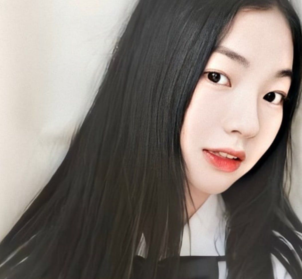 winter01ss's tweet photo. karina is the type of girlfriend that will never be yours. https://t.co/jOdaDHWpT2