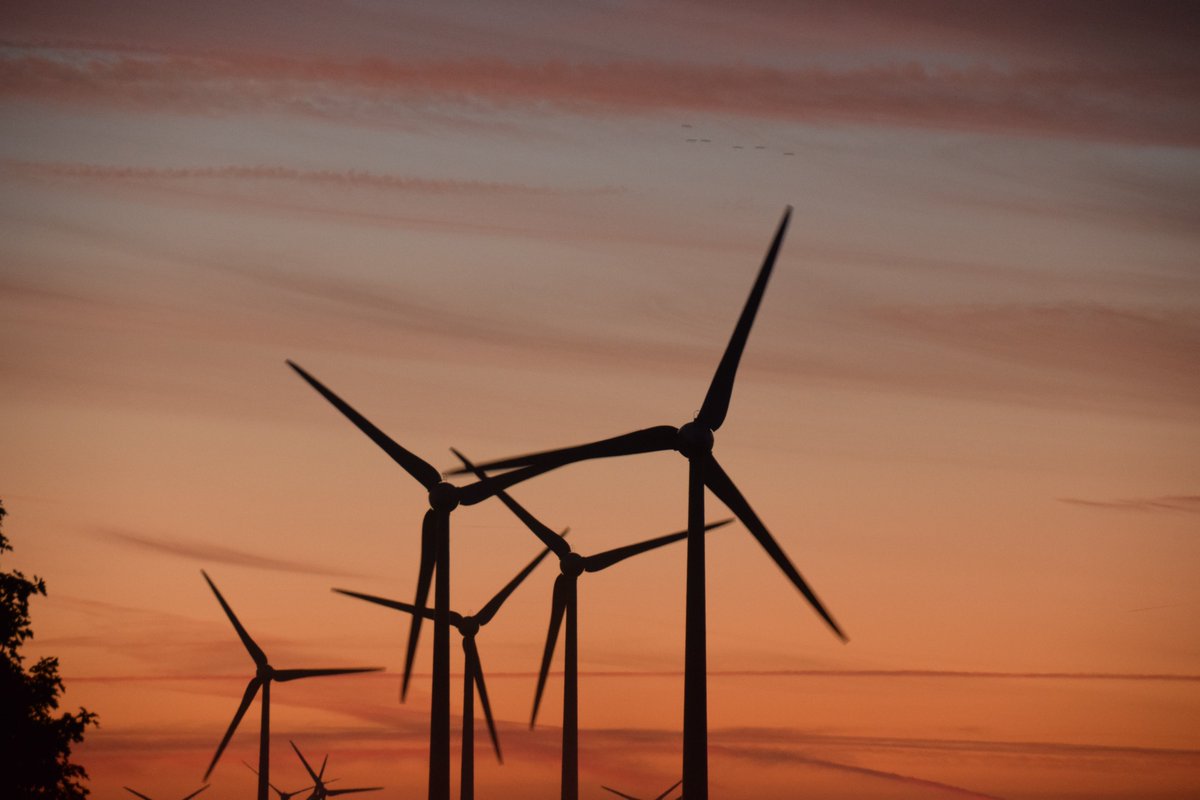 ClarkeKann_Law's tweet photo. Are wind farm turbines a fixture or a fitting? Christmas comes early for wind farm tenant in Victoria 
https://t.co/7eRcoU3gCg
#renewableenergy #renewables #localgovernment #localgov #assetmanagement #realestate https://t.co/tHnGdJKGkU