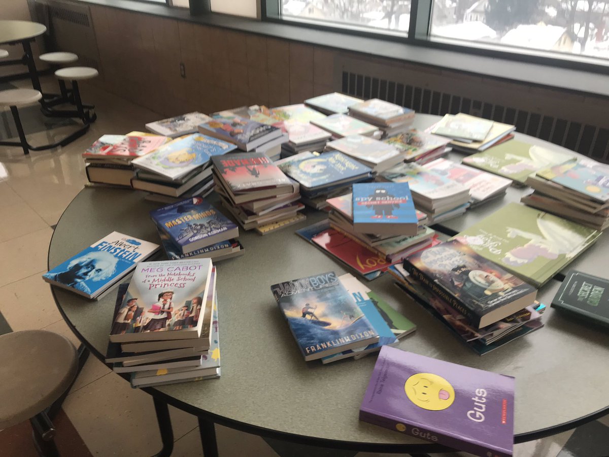 Ellen_Gerace's tweet image. Big shout out to @PCSD_Parents,  @VargasDir, @DRMMD2015, @DrJFerris and @Eaglesgirl9 for sorting and packing hundreds of items and toys to get ready for the @UnitedWayWP Door Dash deliveries this evening. Thank you for all that you do! ❤️#Peekskillstrong #Peekskillpride