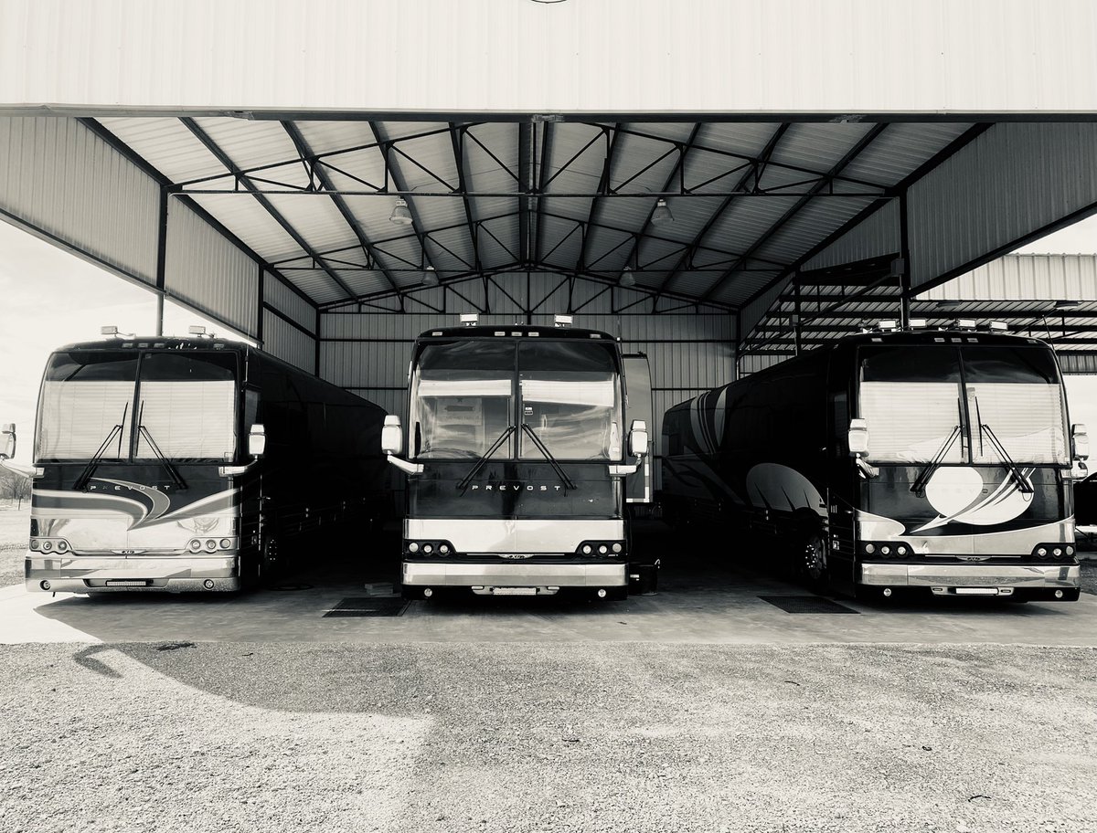 Granger Smith tweet media