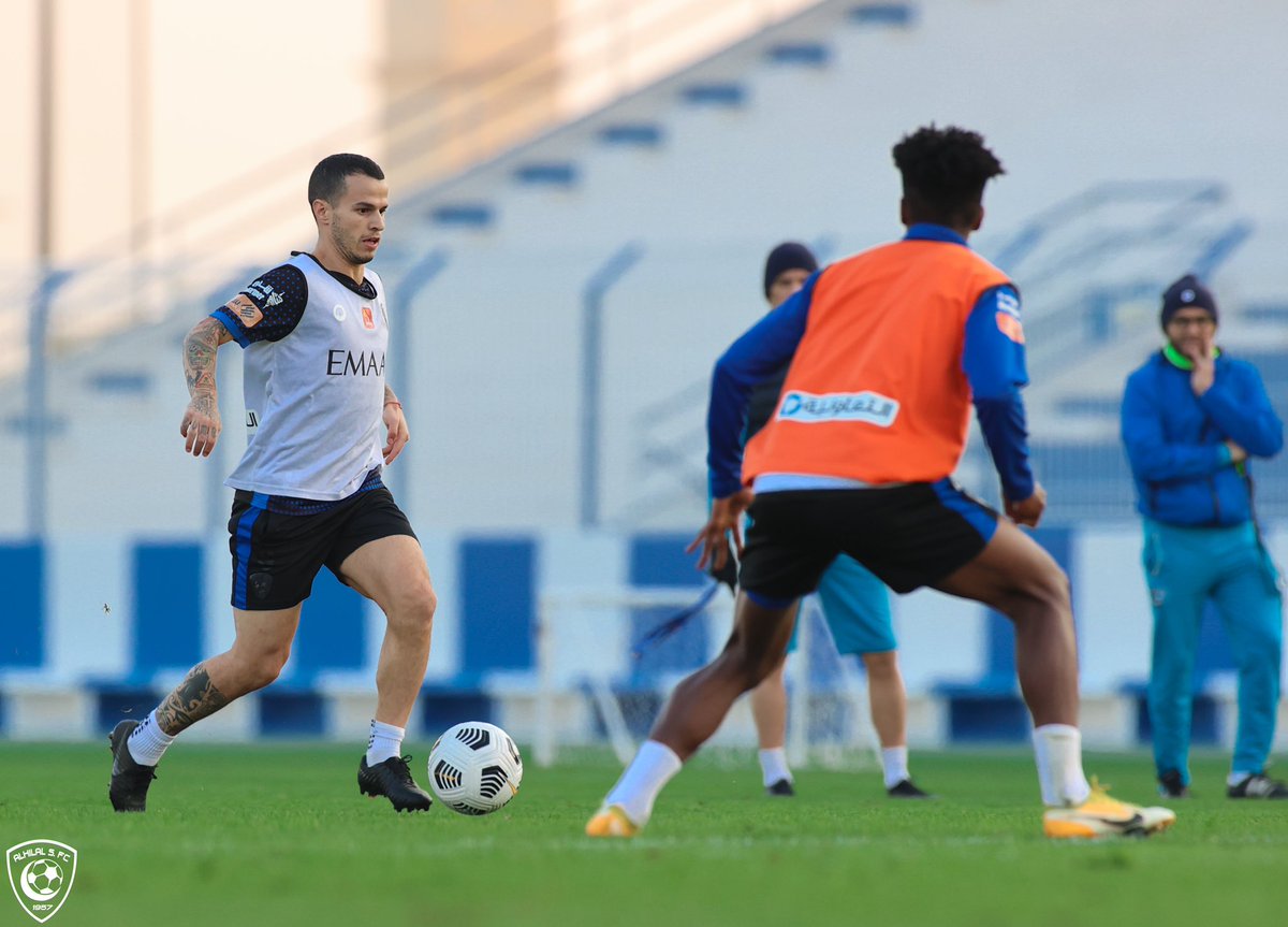 Alhilal_FC's tweet photo. 📸 #كبير_آسيا ⚽️💙
#الهلال https://t.co/iwJFyzCiCB