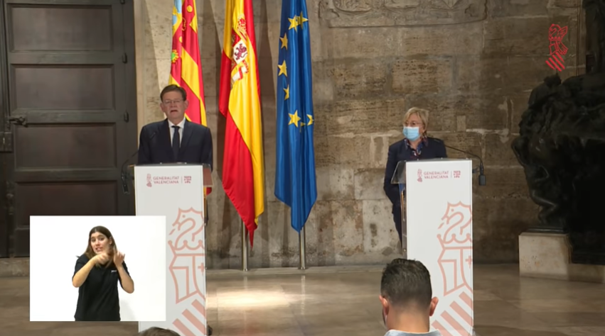 Xativa's tweet photo. 🔴CONFINAMENT

La @generalitat anuncia el tancament perimetral de #Xàtiva a partir del 7 de gener, almenys durant 14 dies.

🚫Tancament de:

➡️Centres socials i clubs
➡️Bars i restaurants (excepte menjars per emportar)
➡️Gimnasos i centres esportius
➡️Parcs i jardins https://t.co/8eMtXkhshD