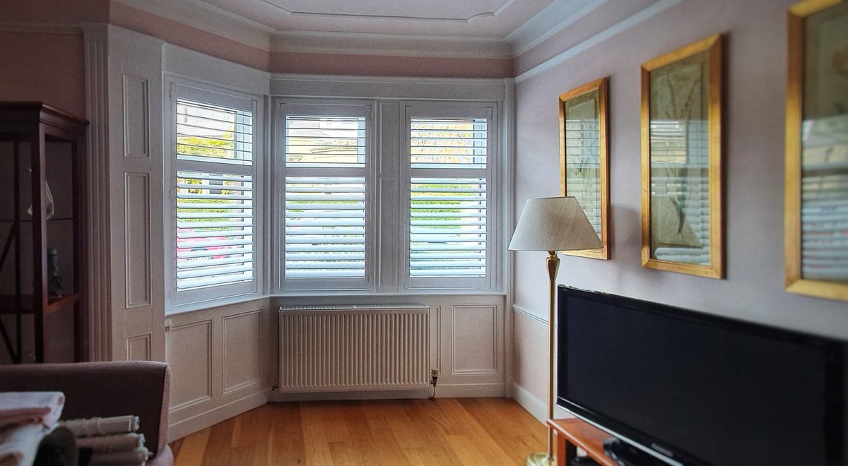 edinshutter's tweet image. Got #ShutterEnvy? Book your FREE contactless appointment today at edinburghshuttercompany.co.uk

#windowShutters #shutters #interiorDesign #interiors #windows #design #edinburghShutterCo
