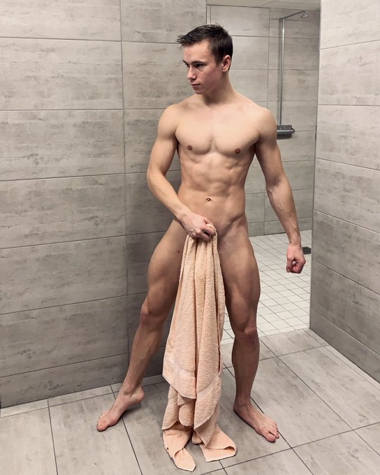 With underwear on insta... so where do I drop the towel...?? OF I guess???♂?? #gay #gayguy #gayboy #twink