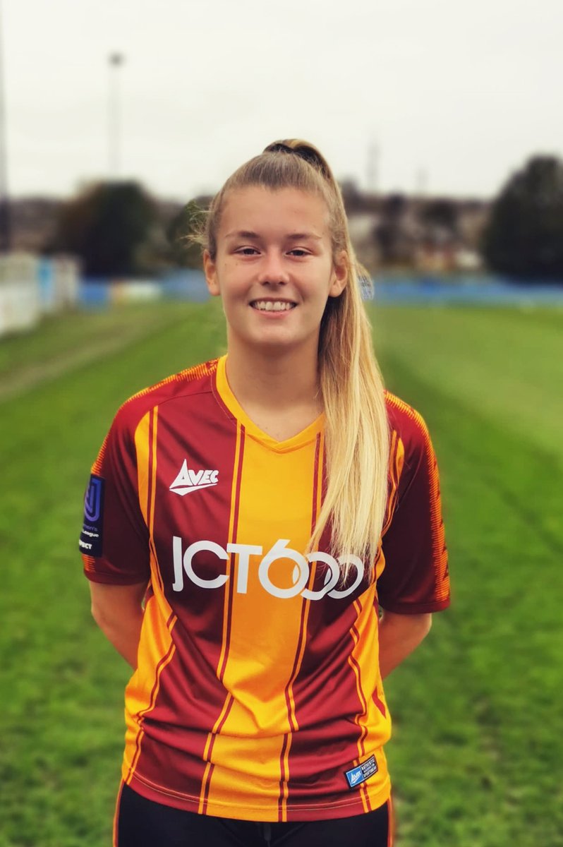 📝| City forward @Amy__Beck is looking for female footballers to help with her dissertation research. If you can please take some time to help her out... #bcwfc #WeAreBradford