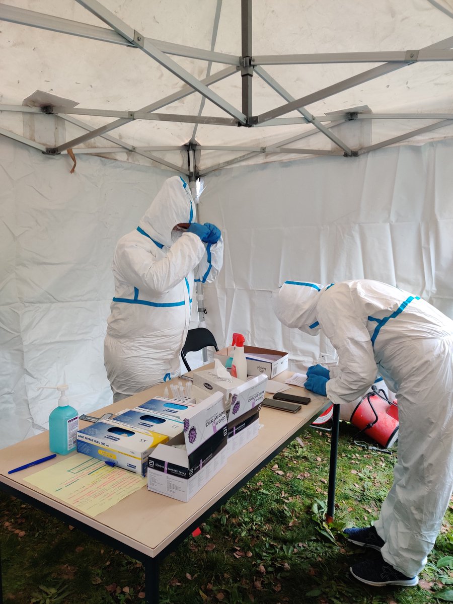 HopLaPorteVerte's tweet photo. 🚨🩺😷Une campagne de dépistage #COVID19 pour les professionnels de santé @HopLaPorteVerte de retour de congés. La vaccination démarre, les tests continuent ... #TousMobilisés #JeMeFaisVacciner @ARS_IDF @ThomasLauret16 https://t.co/YUBePptesD