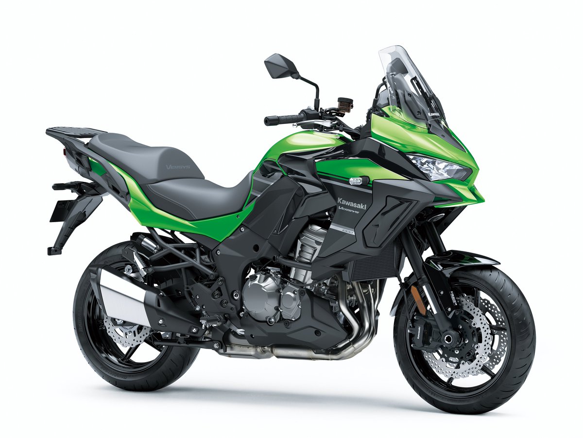 india_kawasaki's tweet photo. Continue exploring and conquering the unknown adventures with  MY21 Versys 1000 starting at 11,19,000/-
.
For more information visit the link below:
https://t.co/jhKkTQHdS2
.
#anyroadanytime #indiakawasaki #Versys #Versys1000 #adventuretourer #BSVI #BS6 #teamgreen #inlinefour https://t.co/BfOXaveoos
