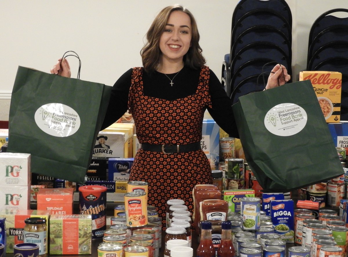 Masonic_Charity's tweet photo. 🎁 Since November, Lodges throughout @WestLancsPGL have been busy donating 83,000 items of food and other household essentials to help people get through the winter. The huge success of this #FoodBank Appeal earned them the title of #ProvinceOfTheWeek  👏https://t.co/mSinzUKR6L https://t.co/ybdUQkztzm