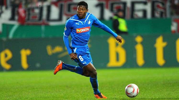 En janvier 2011, il sera prêté à Hoffenheim jusque la fin de saison dans le cadre du transfert de Luiz Gustavo au Bayern.Avec Hoffenheim, il disputera 17 matchs et marquera 2 buts.